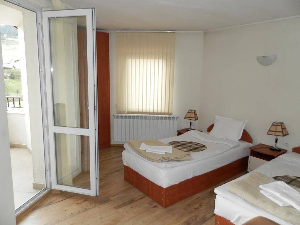 Family Hotel Daisy Borino Ngoại thất bức ảnh